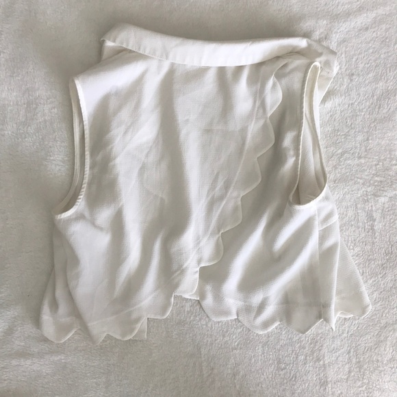 Lush Crop White Sleeveless Button Up - Picture 2 of 3